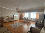 İcarəyə verilir 3 otaqlı 100 m2 köhnə tikili Şah İsmayıl Xətai m.