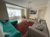 Satılır 3 otaqlı 100 m2 köhnə tikili Badamdar