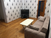 İcarəyə verilir 2 otaqlı 55 m2 köhnə tikili Nəsimi m.