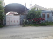 Satılır 5 otaqlı 400 m2 həyət evi Gəncə