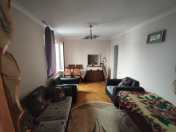 İcarəyə verilir 1 otaqlı 45 m2 köhnə tikili Neftçilər m.