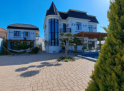 Satılır 6 otaqlı 350 m2 bağ evi Mərdəkan