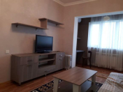 Satılır 1 otaqlı 105 m2 köhnə tikili 8 mkr