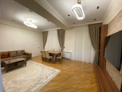 İcarəyə verilir 3 otaqlı 150 m2 yeni tikili Xətai r.