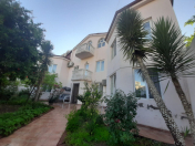 Satılır 6 otaqlı 310 m2 villa Rəsulzadə