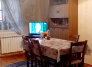 Satılır 4 otaqlı 95 m2 köhnə tikili 8 mkr