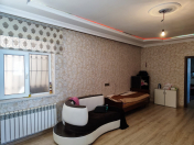 Satılır 2 otaqlı 80 m2 həyət evi Keşlə bazarı