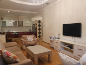 İcarəyə verilir 2 otaqlı 70 m2 yeni tikili Axundov bağı