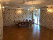 Satılır 4 otaqlı 180 m2 yeni tikili 8 mkr