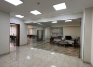 İcarəyə verilir 12 otaqlı 400 m2 ofis Elmlər Akademiyası m.