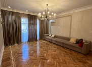 İcarəyə verilir 3 otaqlı 90 m2 ofis 28 May m.