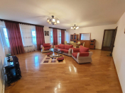 Satılır 3 otaqlı 150 m2 köhnə tikili Park Bulvar