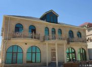 Satılır 7 otaqlı 600 m2 villa Badamdar