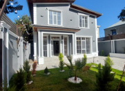 Satılır 4 otaqlı 220 m2 bağ evi Mərdəkan