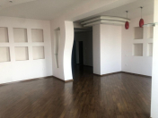 Satılır 4 otaqlı 146 m2 yeni tikili 6 mkr