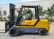 Satılır 5 otaqlı 5400 m2 obyekt Qobu