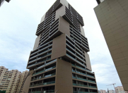 Satılır 1 otaqlı 64 m2 yeni tikili Elmlər Akademiyası m.