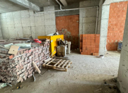 İcarəyə verilir 1 otaqlı 240 m2 obyekt Şah İsmayıl Xətai m.