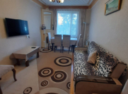 Satılır 3 otaqlı 70 m2 köhnə tikili Bakıxanov