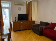 İcarəyə verilir 2 otaqlı 65 m2 köhnə tikili Sahil m.