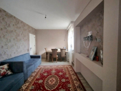 Satılır 2 otaqlı 60 m2 köhnə tikili Badamdar