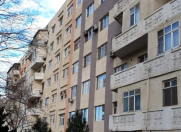 Satılır 2 otaqlı 60 m2 köhnə tikili 4 mkr