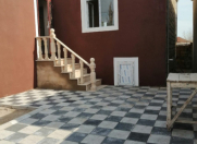 Satılır 2 otaqlı 100 m2 həyət evi Binə