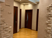 Satılır 3 otaqlı 158 m2 yeni tikili Nizami m.