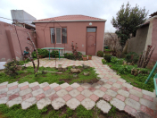 Satılır 3 otaqlı 95 m2 həyət evi Əmircan