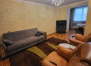 Satılır 3 otaqlı 80 m2 köhnə tikili Qara Qarayev m.