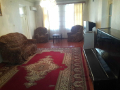 Satılır 5 otaqlı 150 m2 həyət evi Gəncə