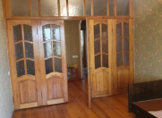 Satılır 4 otaqlı 100 m2 köhnə tikili İnşaatçılar m.