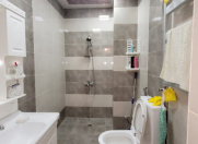 İcarəyə verilir 3 otaqlı 76 m2 yeni tikili Qələbə dairəsi