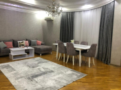 Satılır 4 otaqlı 145 m2 yeni tikili 9 mkr