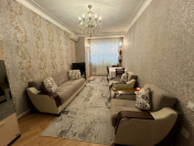 Satılır 3 otaqlı 80 m2 köhnə tikili Qara Qarayev m.