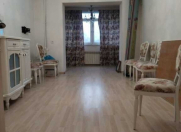 Satılır 3 otaqlı 75 m2 köhnə tikili Yasamal r.