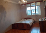 İcarəyə verilir 4 otaqlı 100 m2 köhnə tikili Neftçilər m.