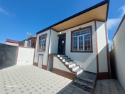 Satılır 3 otaqlı 1.8 m2 həyət evi Binə