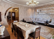 Satılır 4 otaqlı 160 m2 yeni tikili Nərimanov r.