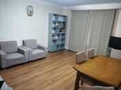 İcarəyə verilir 2 otaqlı 65 m2 köhnə tikili İçəri Şəhər m.