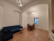 İcarəyə verilir 2 otaqlı 70 m2 köhnə tikili Sahil m.