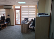 İcarəyə verilir 4 otaqlı 200 m2 ofis Gənclik m.