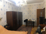 Satılır 4 otaqlı 110 m2 köhnə tikili 8 mkr