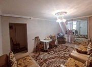 Satılır 4 otaqlı 110 m2 köhnə tikili Elmlər Akademiyası m.