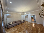 İcarəyə verilir 3 otaqlı 90 m2 ofis 28 May m.