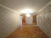 Satılır 2 otaqlı 60 m2 köhnə tikili Elmlər Akademiyası m.