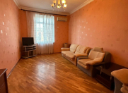 İcarəyə verilir 3 otaqlı 72 m2 köhnə tikili Sahil m.