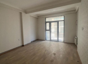 Satılır 2 otaqlı 45 m2 yeni tikili Axundov bağı