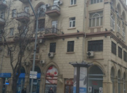 Satılır 3 otaqlı 100 m2 köhnə tikili Bakı Dövlət Universiteti