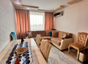 Satılır 3 otaqlı 78 m2 köhnə tikili Elmlər Akademiyası m.